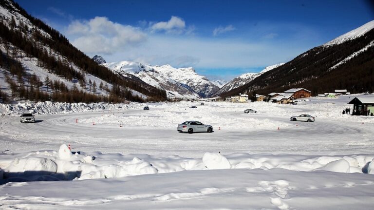 BMW-Driving-Experience-On-Ice